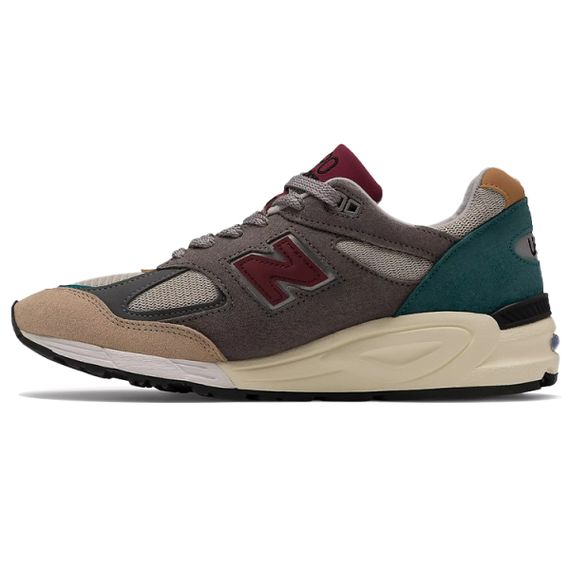 New Balance NB 990 V2