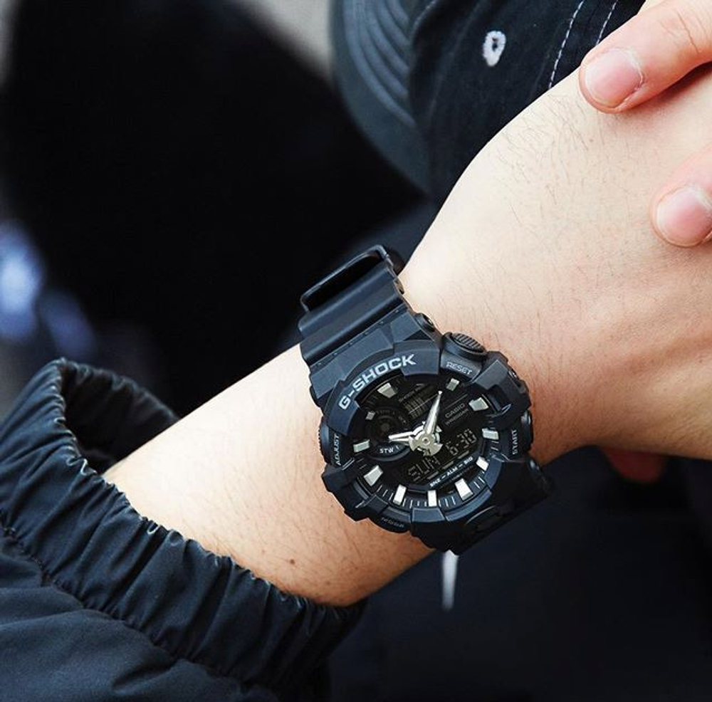 Часы Casio GA-700-1BER