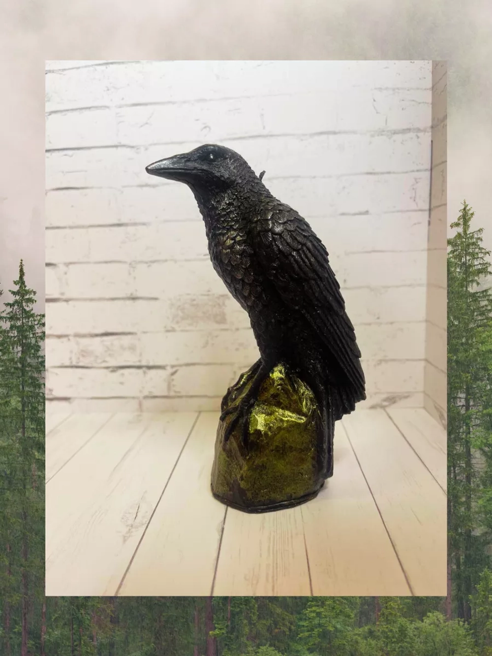 Свеча магическая "Ворон тайных знаний"