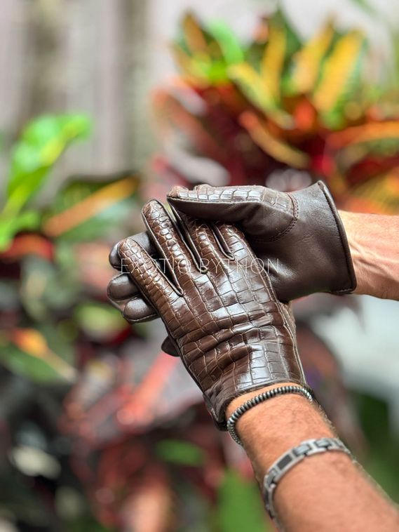 Перчатки из крокодила AC-122