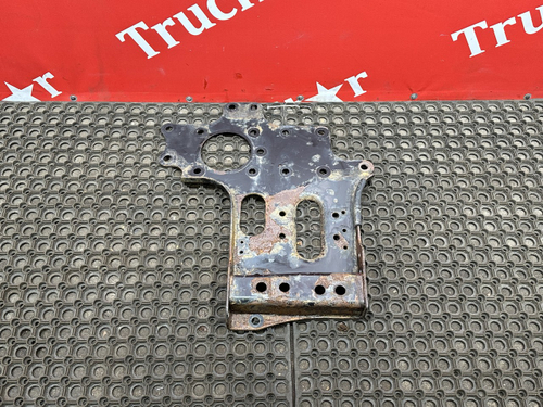 Кронштейн кабины передний правый