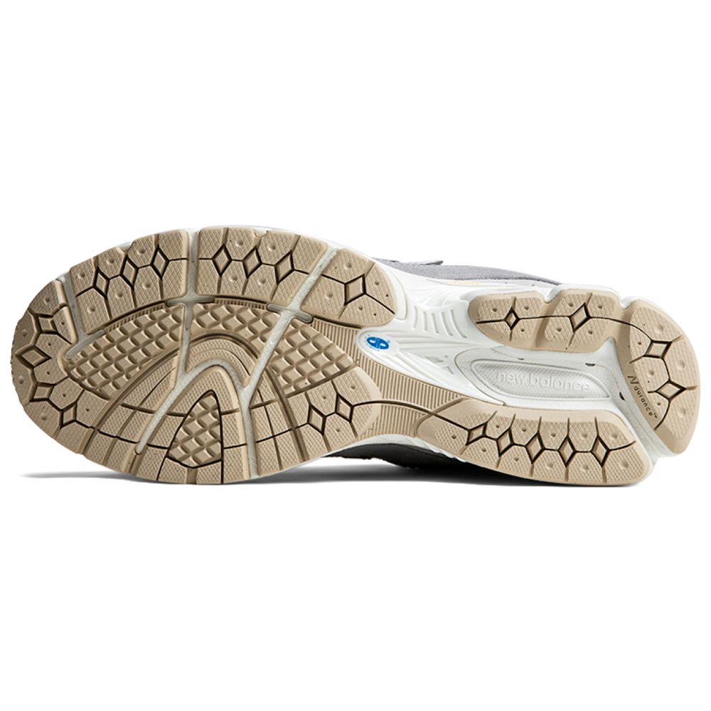 Кроссовки New Balance NB 2002R, M2002RSB