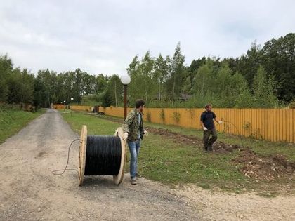 Прокладка оптоволоконного кабеля в Юго-Восточной части «Романовского Парка»