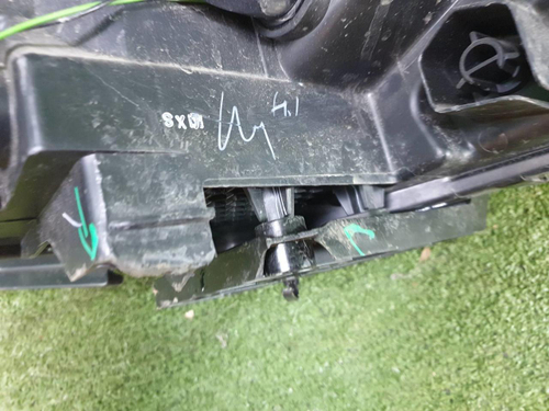 Битая Фара левая Nissan Qashqai J11 (2013-2019) галоген