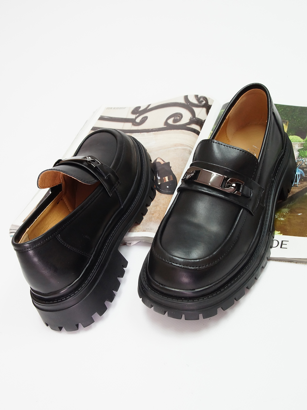 Лоферы женские демисезонные