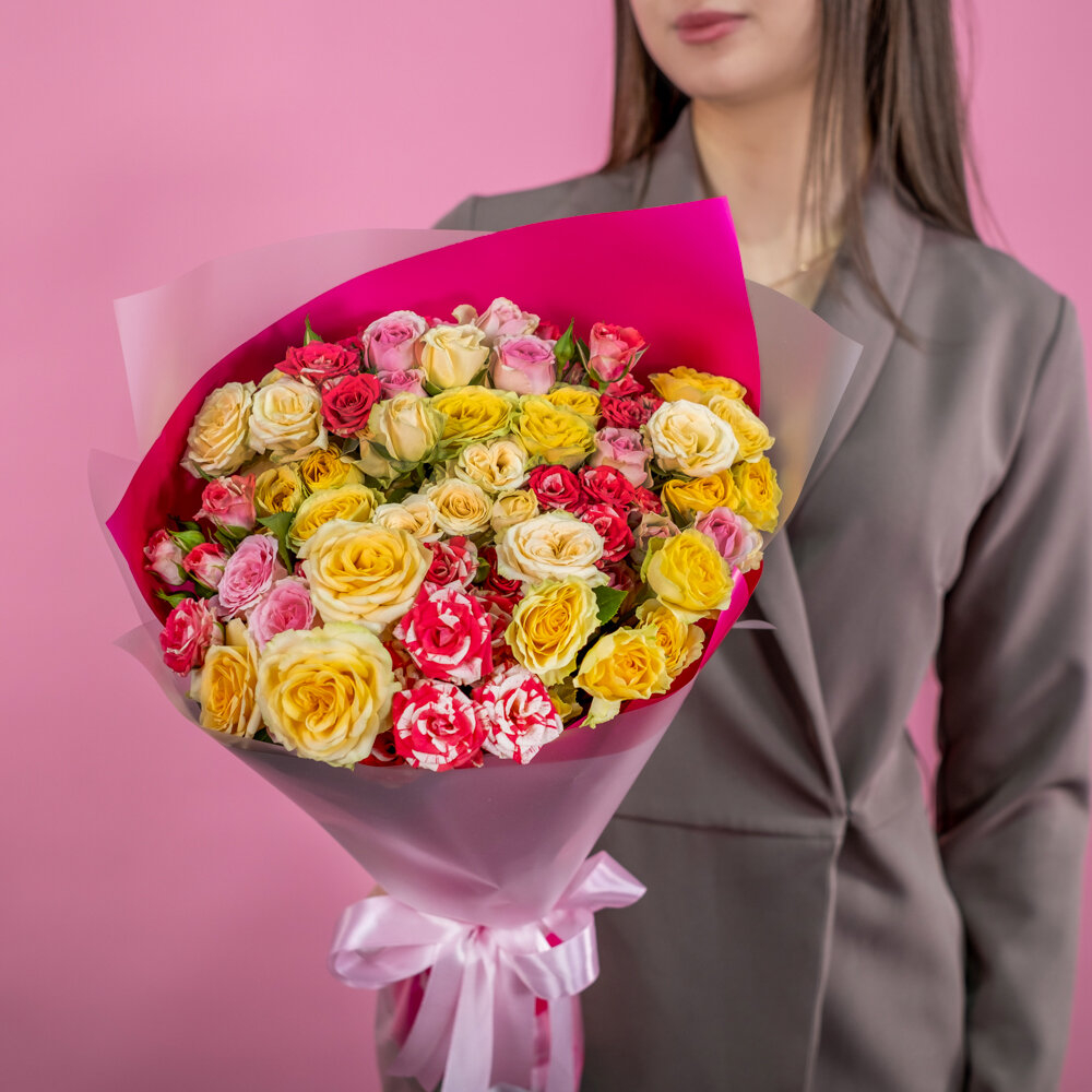 Букет «19 кустовых роз микс» (Кения)