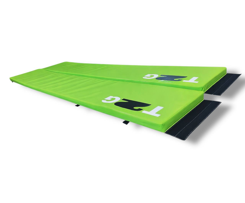 Маты обкладочные для батутных центров с логотипом заказчика НПЭ 5 см.