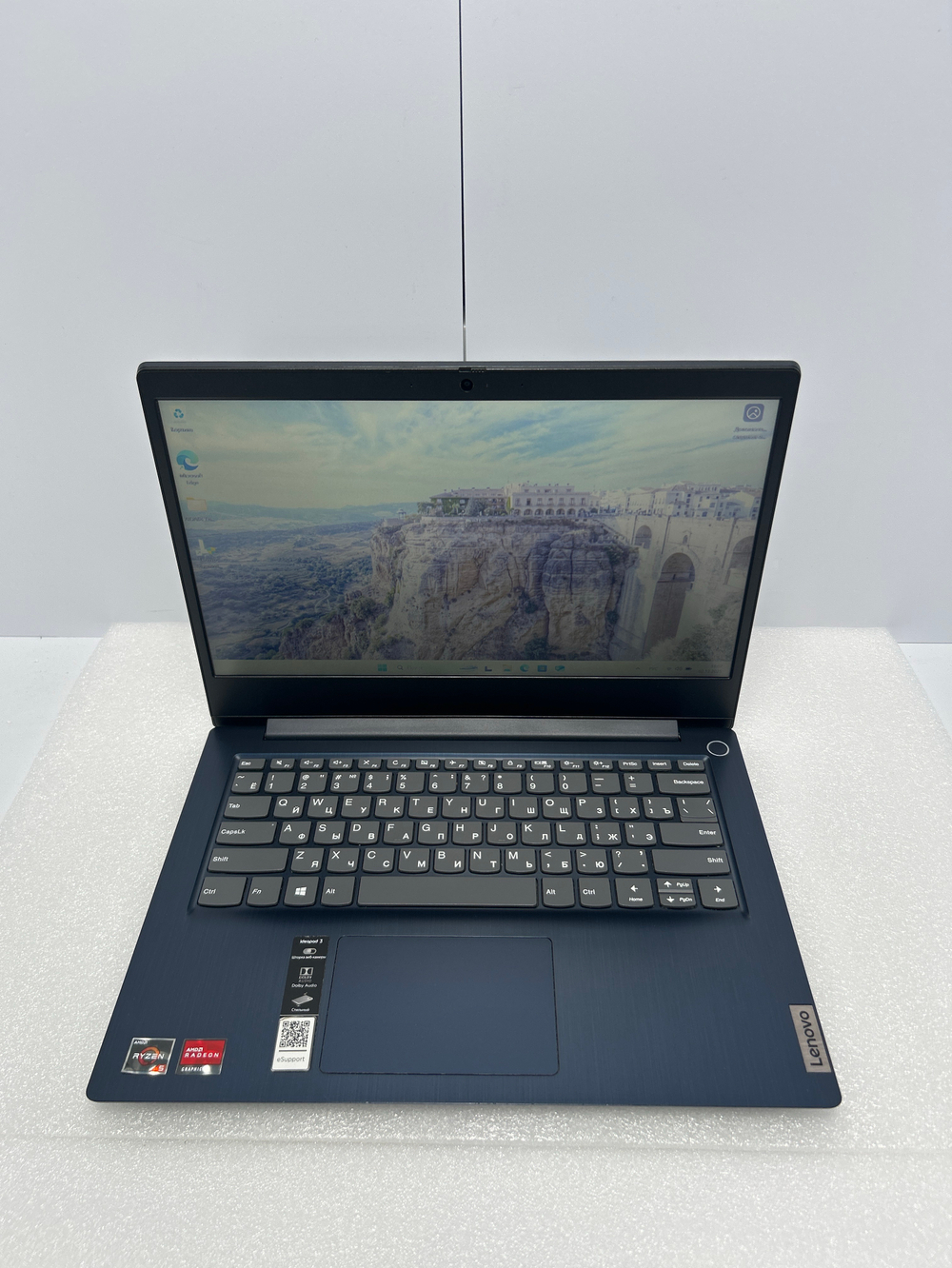 Ноутбук Lenovo IdeaPad 3 14ADA05 (81W000KNRU) 14"/AMD Ryzen 5 3500U/RAM 8GB/SSD 512GB/AMD Radeon Vega 8/1920*1080/TN/Windows 11/Подсветка кл-ры: нет/синий. Состояние: C1