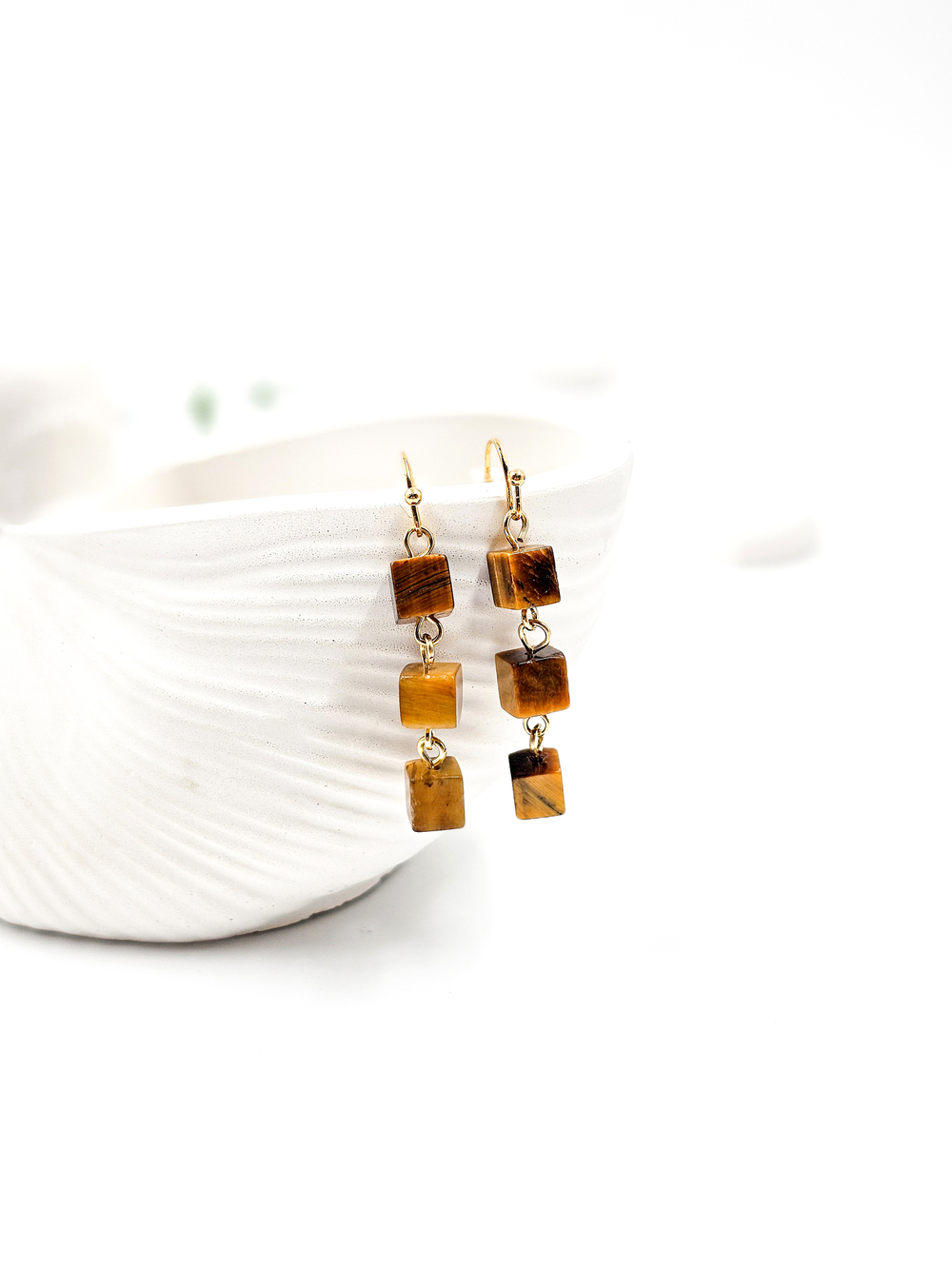 Серьги женские из камня тигровый глаз. Серьги висячие