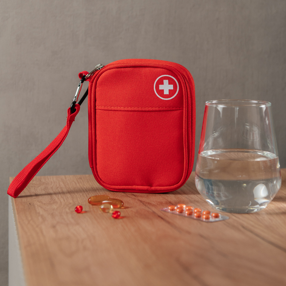 Аптечка карманная 14х11х3 (красная)