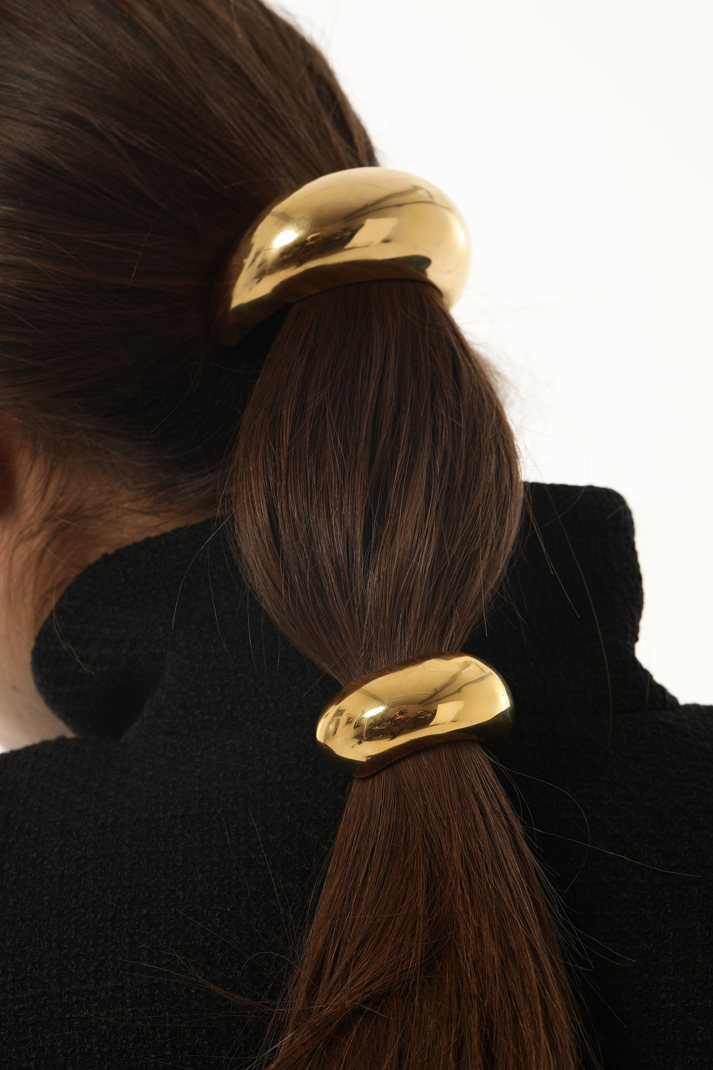 резинка с золотистой вставкой