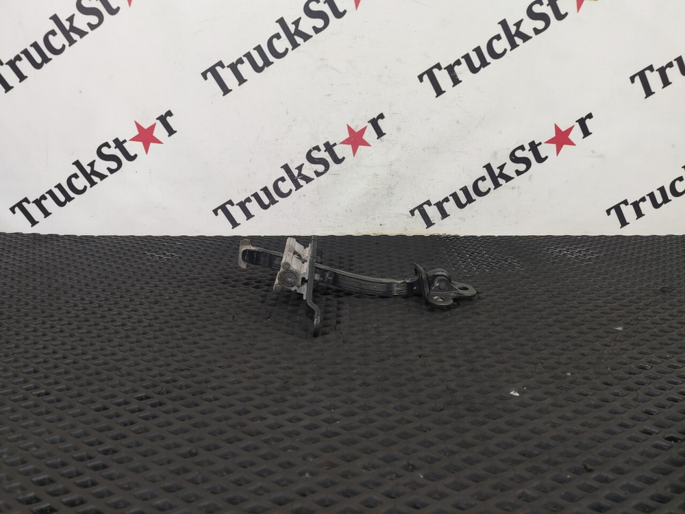 Ограничитель двери