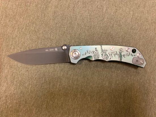 Складной нож Spartan Blades HARSEY FOLDING SB/SF5CUSBK/LadiesofFreedom c клинком из стали CPM-S35VN, рукоять титан