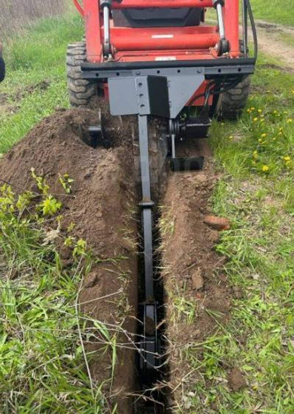 Траншеекопатель на Телескопический мини-погрузчик Sany