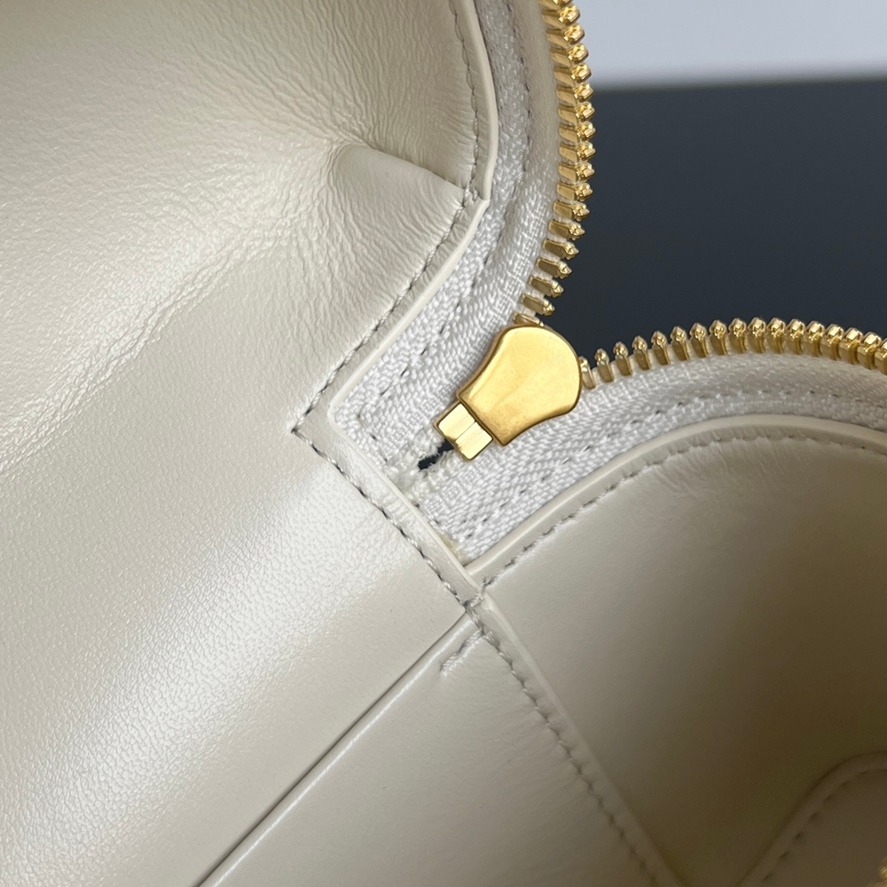 Bottega Veneta Bang Bang Vanity Case