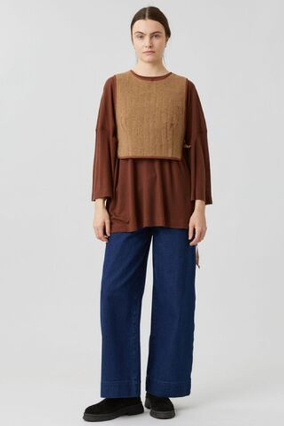 Жилет стеганый из песочной шерсти