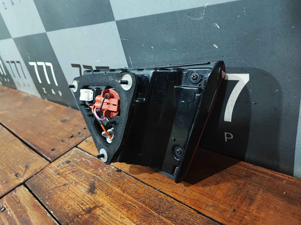 Фонарь задний левый Kia Rio 4 (FB) 20-нв Б/У Оригинал 92403H0500