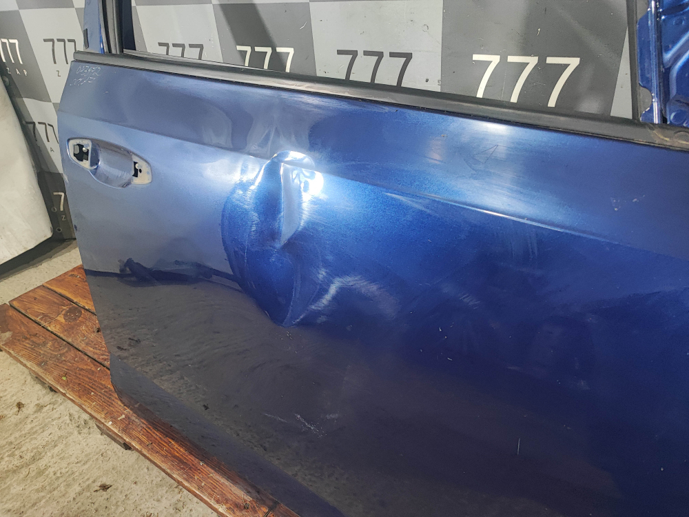 Дверь передняя правая Skoda Octavia 3 (A7) 13-20 Б/У Оригинал 5E0831052B