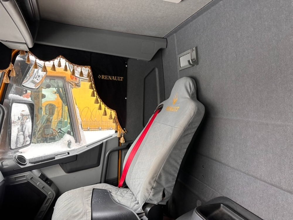 Renault K 8x4 Самосвал K 8x4 (Дизельный, 12,8 л, 449 л.с., АТ)