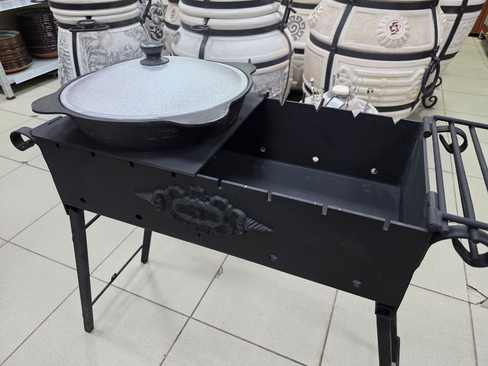 Если вы хотите мангал купить в Казани и ищете компактный мангал 5 мм, обратите внимание на мангал решетка-подказанник 5 мм: это складной мангал чемоданчик, мангал в наличии Казань, мангал от производителя, мангал под казан и мангал для шампуров, который подходит как мангал для дачи, мангал для дома, мангал для выездов и мангал для шашлыка. На нём можно готовить на шампурах и на решетке, а откидная решетка и место под казан позволяют использовать казан и афганский казан, ставить посуду и использовать подказанник как полочку. В магазине можно докупить решетку для мангала из нержавейки, шампуры купить в Казани, казан купить в Казани (казан чугунный и казан афганский), совок и кочергу; доступна доставка мангала по Казани и мангал с доставкой в Казани, а также отправка по России транспортной компанией.