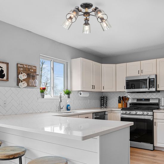 70111/5 / потолочный светильник / черный