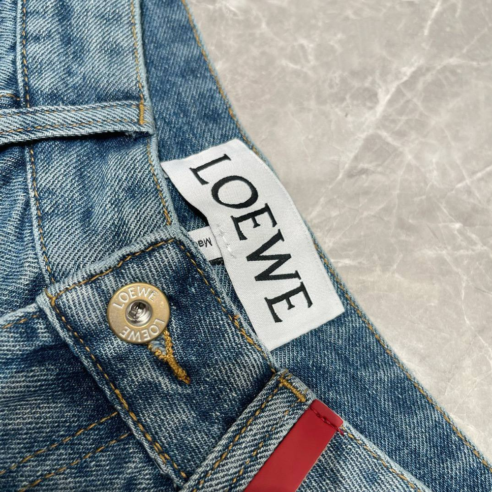 Шорты Loewe