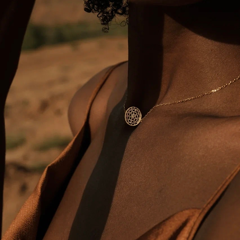 Подвеска TIBEKA позолота