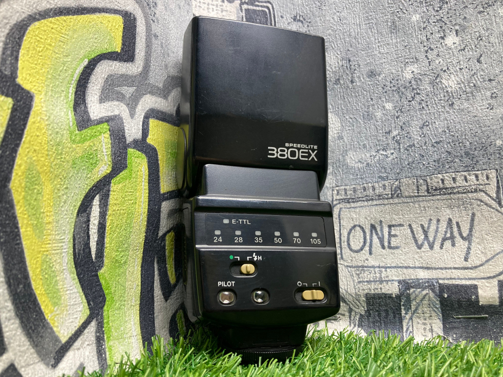Canon Speedlite 380EX