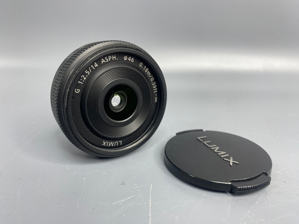Panasonic Lumix G 14mm f/2.5 Asph