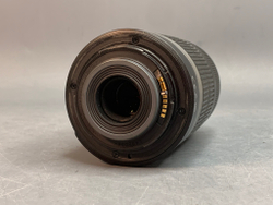 Canon EF-S 55-250mm 4-5.6 царапки на передней линзе