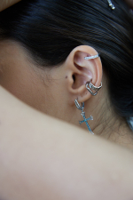 Серьга каффа мятая широкая