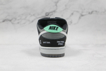 Nike SB Dunk Low VX1000