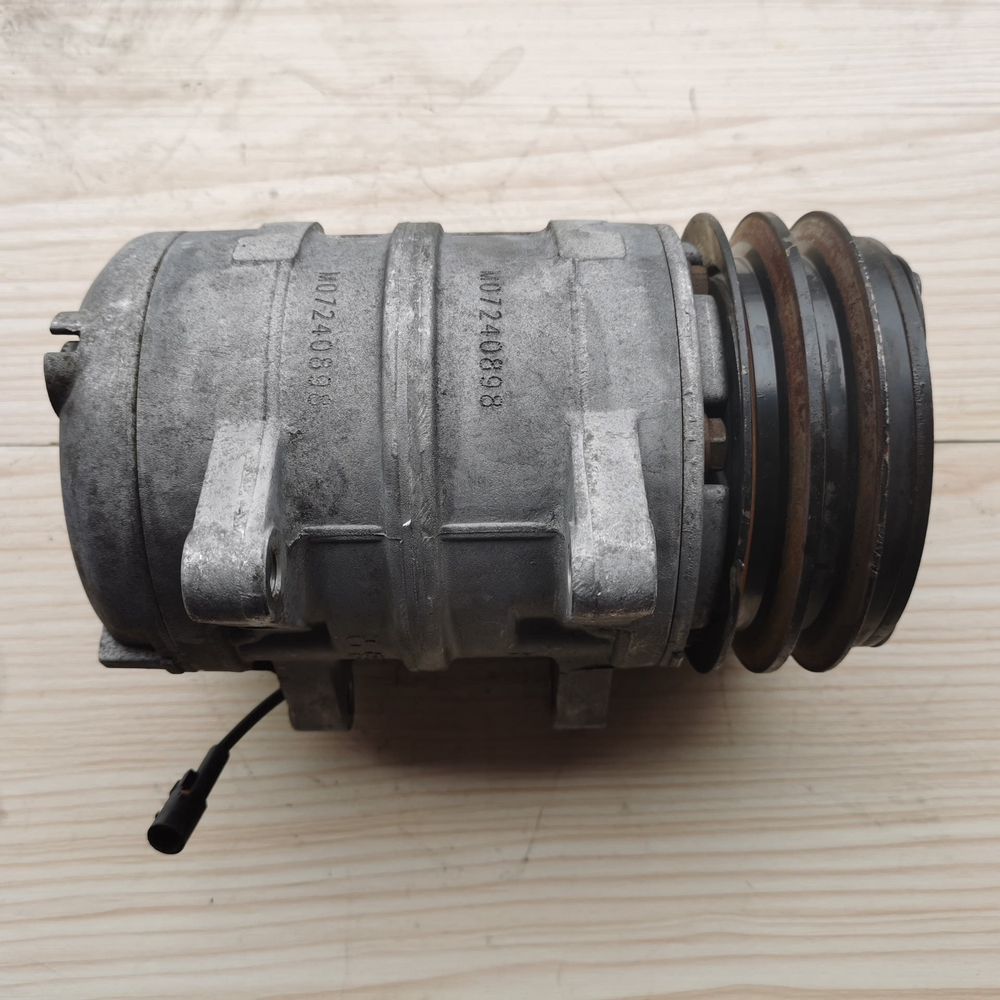 Стекло лобовое для Isuzu 100P/700P/4K/Пикап, JMC