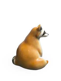 Фарфоровая статуэтка "Енот сидящий" ЛФЗ, СССР, 1970-1990 гг.