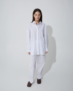 Рубашка свободного кроя из смесового хлопка белый