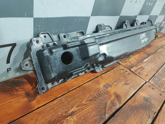 Усилитель заднего бампера Kia Sportage 4 (QL) 16-18 Б/У Оригинал 86631F1000