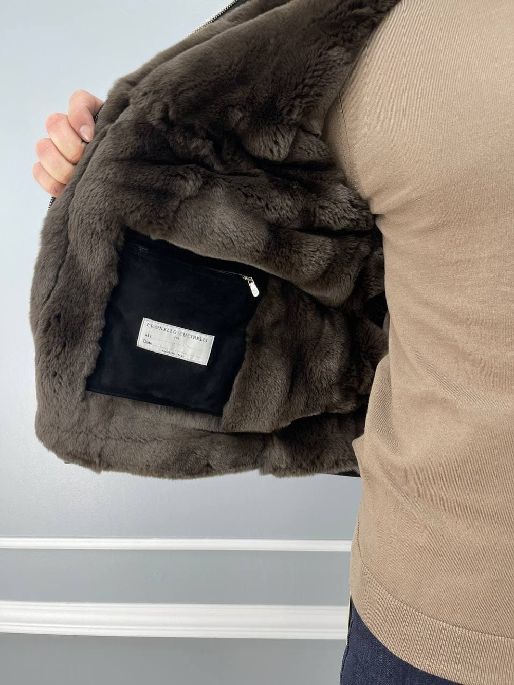 Мужской замшевый бомбер Loro Piana с мехом внутри