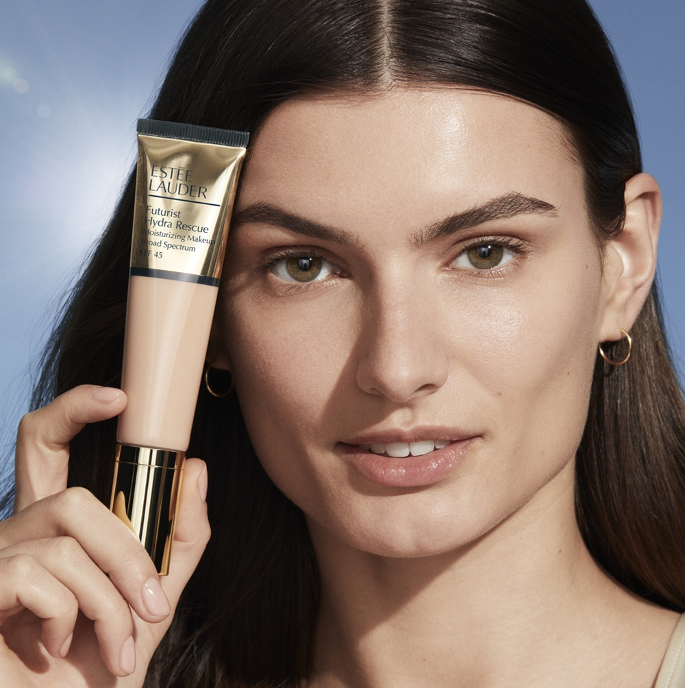 Estee Lauder Futurist Hydra Rescue - Тональная основа с увлажняющим эффектом SPF 45 оттенок 1N0 Porcelain, 35 ml