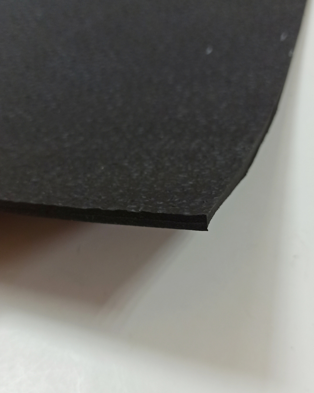 Микропористая резина для тапочек 5мм Черная