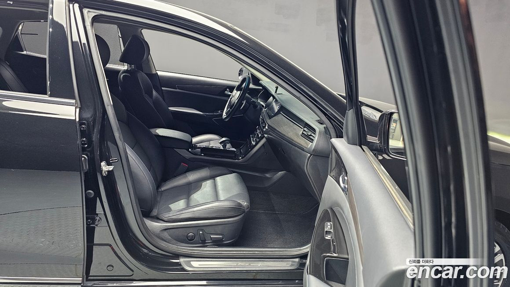 Kia K7 (Cadenza) Premier 2.5 GDI Noblesse (09.2019)