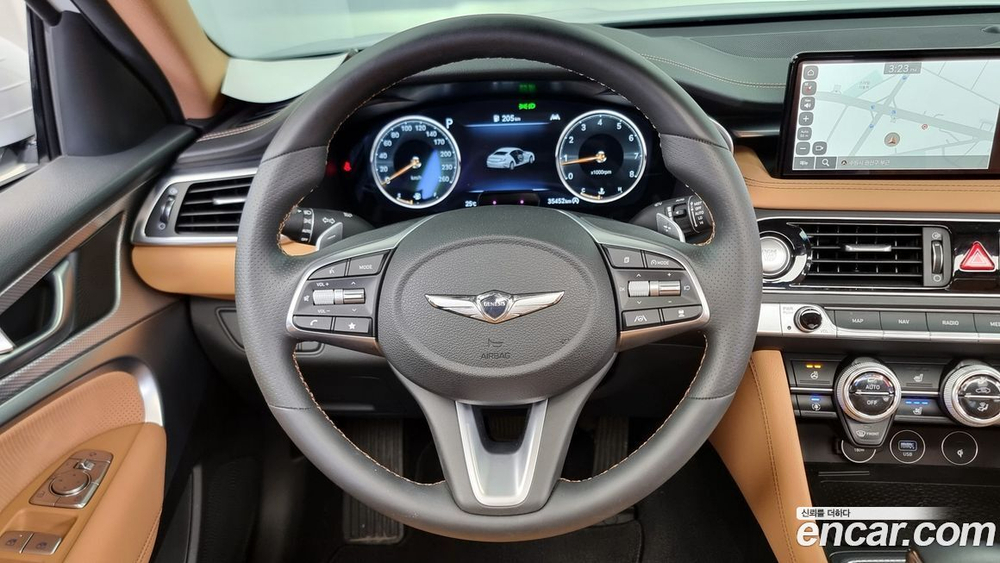 Genesis The New G70 Бензин 2.0T 2WD (04.2022)