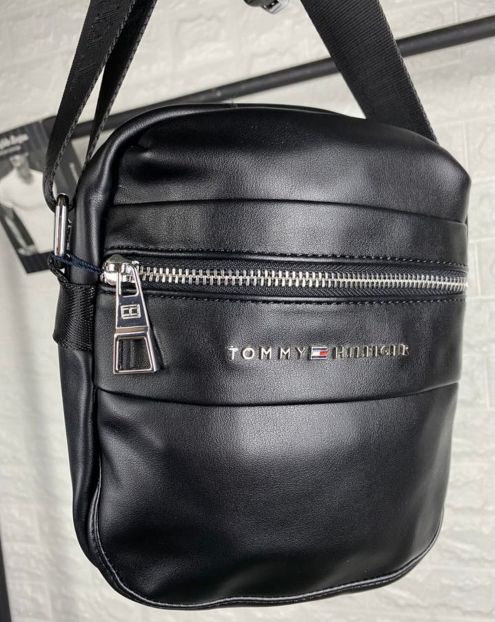 Сумка через плечо Tommy Hilfiger
