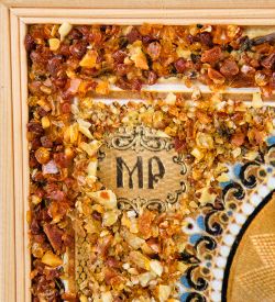 AMB-52/14 Икона Божией Матери «Тамбовская» (с янтарной крошкой) дер.рамка 30х40