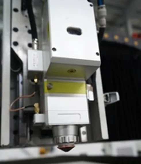 Базовый лазерный труборез HGTECH TUBE6035 3 кВт