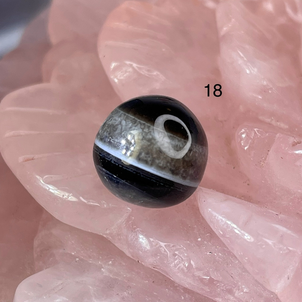 54635  Агат черный глазковый Бусина 12мм