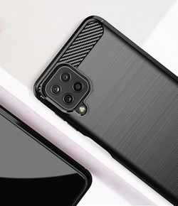 Мягкий чехол черного цвета на Samsung Galaxy M32 с 2021 года, серия Carbon от Caseport