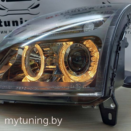 Передние фары Opel Vectra C angel eyes black