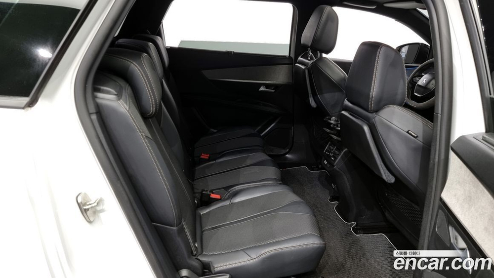 Peugeot 5008 2 Generation 1.2 Pure Tech GT (05.2022)