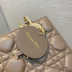 Christian Dior Lady Dior 20 cm