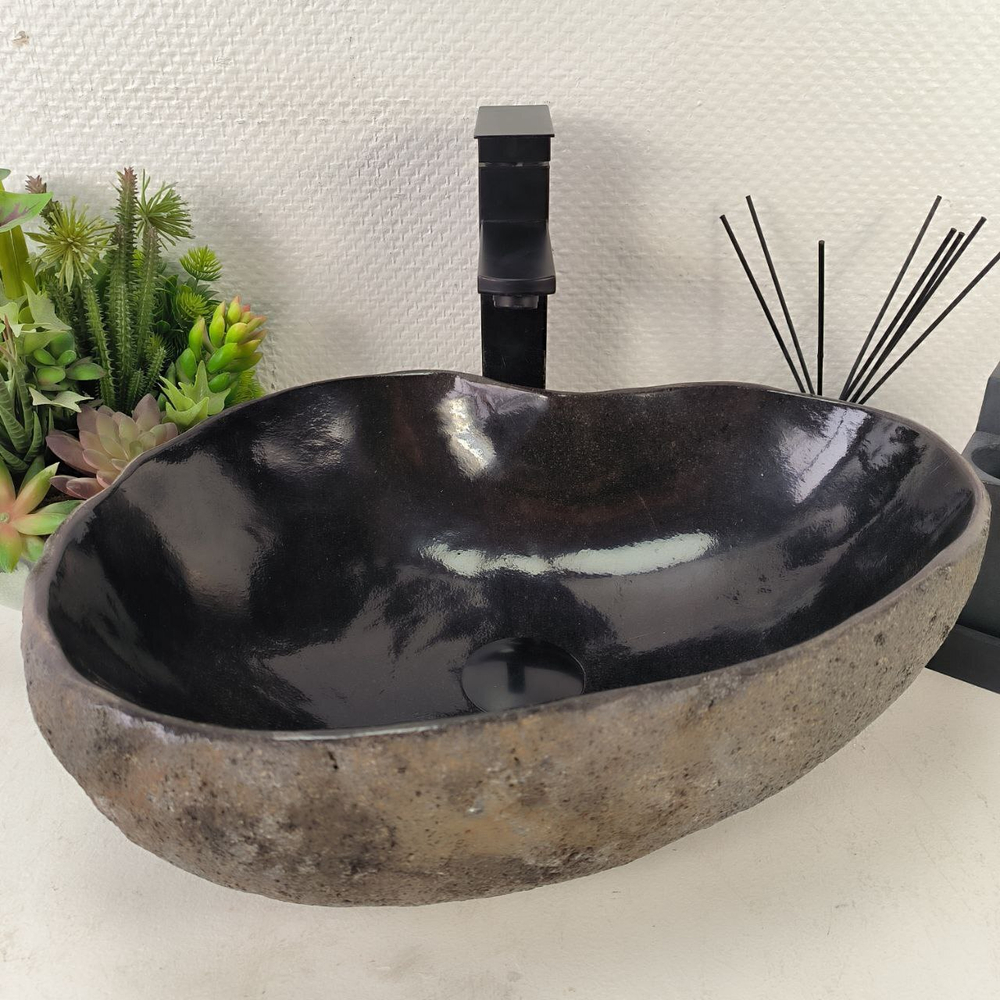 Раковина из речного камня RS-65081 44*34*15 0861